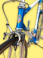 Load image into Gallery viewer, Pinarello TT Vintage Lo Pro Crono Bike
